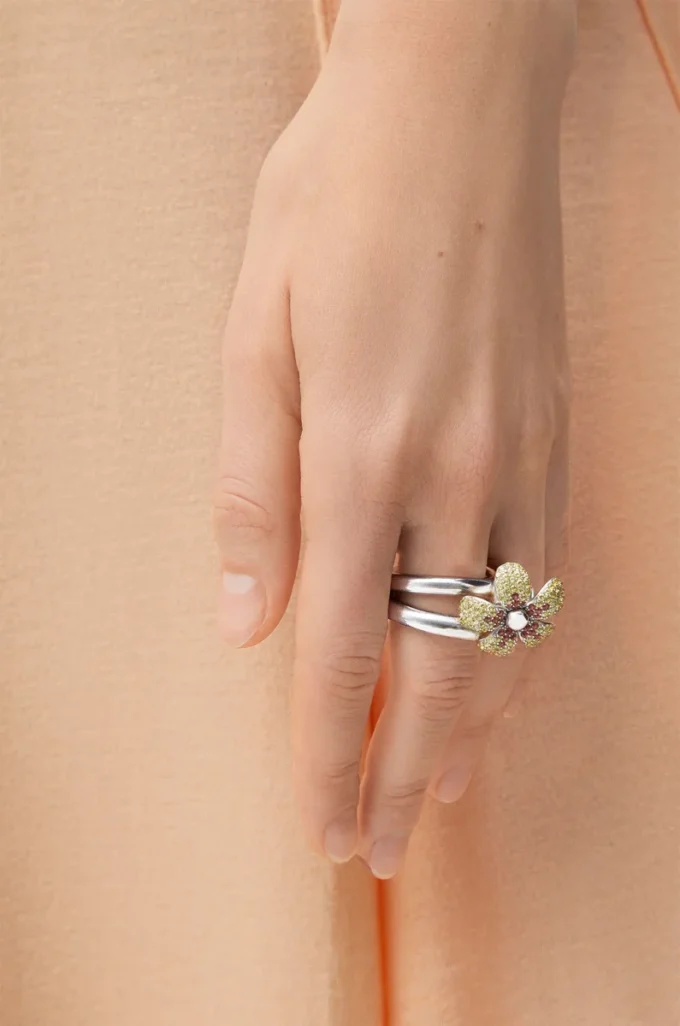 Anillo Flor en plata de ley y cristales Amarillo/Plata Anillo Flor en plata de ley y cristales Amarillo/Plata
