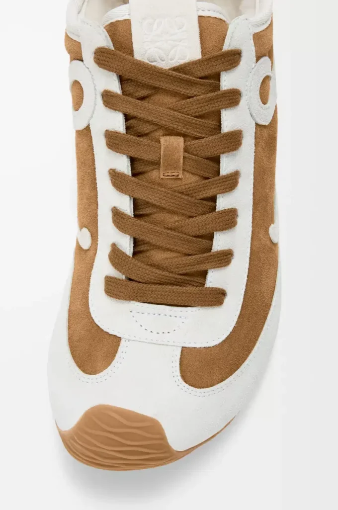 Ballet Runner 2.0 en ante y piel de oveja Tan/Blanco