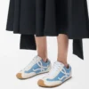 Ballet Runner 2.0 en nylon y piel de becerro Azul/Blanco/Blanco suave Ballet Runner 2.0 en nylon y piel de becerro Azul/Blanco/Blanco suave