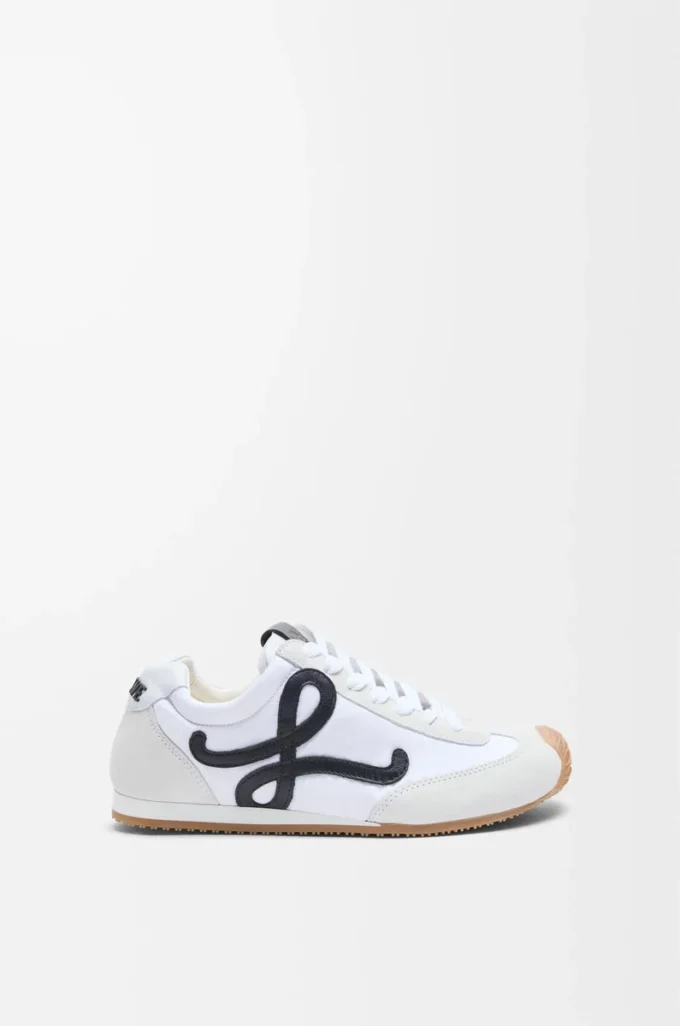 Ballet Runner 2.0 en nylon y piel de becerro Blanco/Negro Ballet Runner 2.0 en nylon y piel de becerro Blanco/Negro