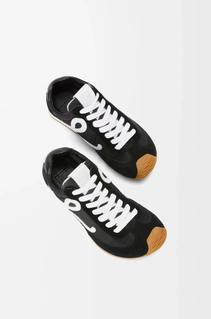 Ballet Runner 2.0 en nylon y piel de becerro Negro/Blanco Ballet Runner 2.0 en nylon y piel de becerro Negro/Blanco