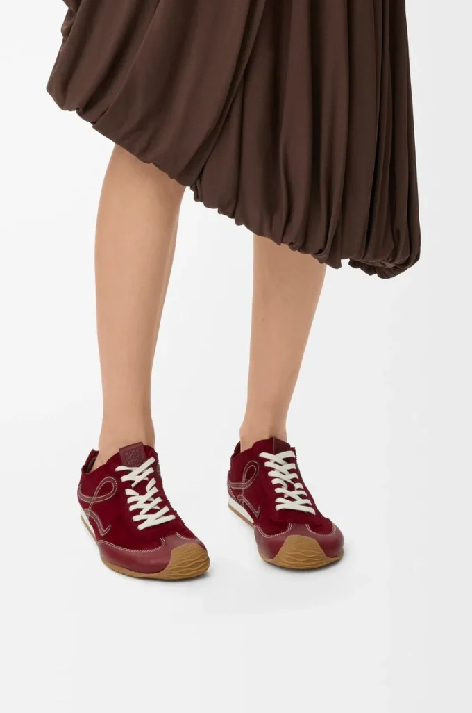 Ballet Runner 2.0 sin forro en piel de ciervo y piel de becerro curtida vegetalmente Burdeos Ballet Runner 2.0 sin forro en piel de ciervo y piel de becerro curtida vegetalmente Burdeos