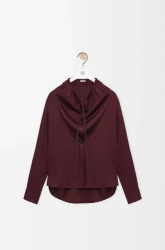 Blusa de seda burdeos