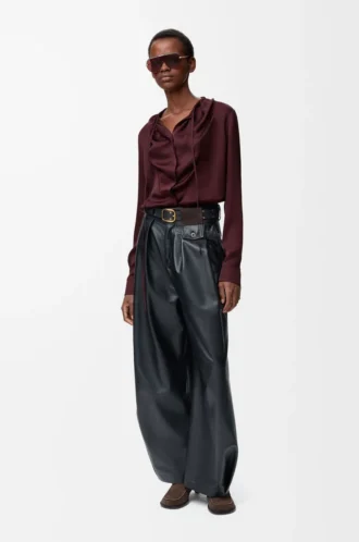 Blusa de seda burdeos