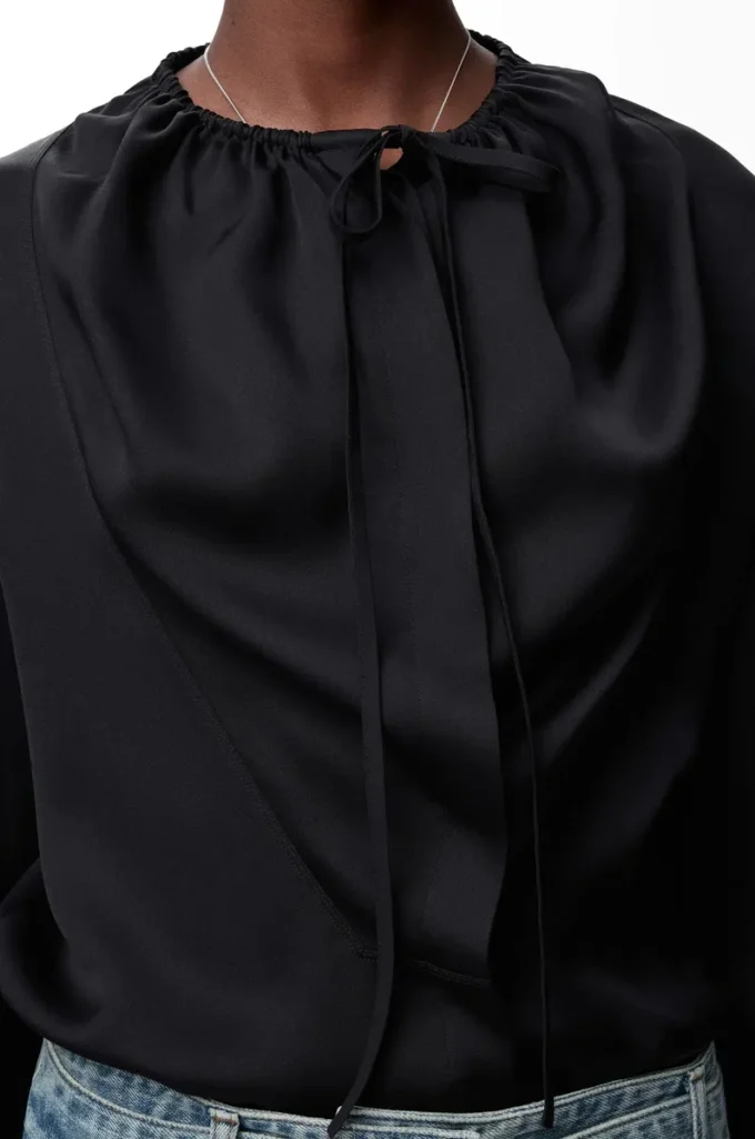 Blusa de seda negra Blusa de seda negra