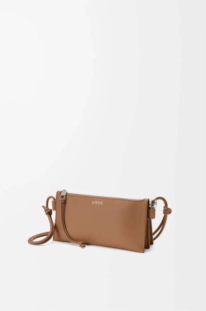 Bolsa Joya en piel de becerro napa Mocha Bolsa Joya en piel de becerro napa Mocha