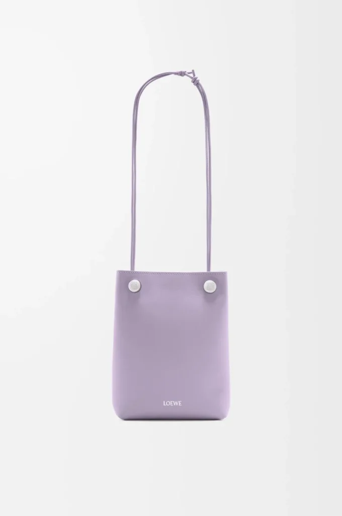 Bolsa Pebble en piel de becerro lisa color malva sucio Bolsa Pebble en piel de becerro lisa color malva sucio
