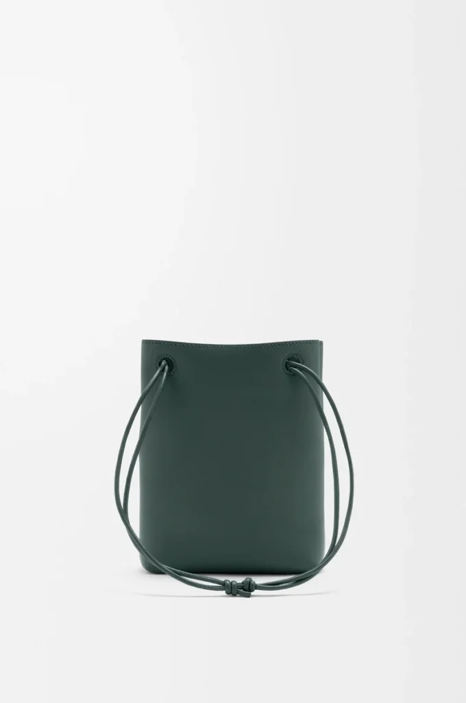 Bolsa Pebble en piel de becerro lisa Sherwood Bolsa Pebble en piel de becerro lisa Sherwood