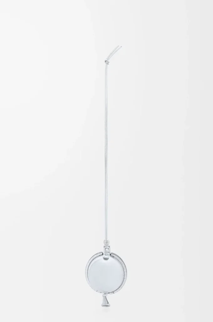 Bolsa tipo globo en piel de becerro napa plateada Bolsa tipo globo en piel de becerro napa plateada