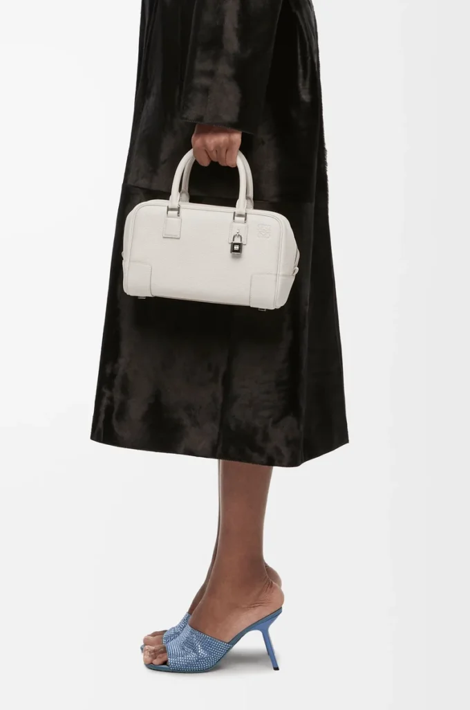 Bolso Amazona 23 en piel de becerro granulada suave Blanco suave Bolso Amazona 23 en piel de becerro granulada suave Blanco suave