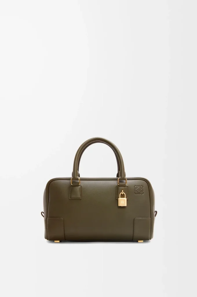 Bolso Amazona 23 en piel de becerro napa Dark Khaki Bolso Amazona 23 en piel de becerro napa Dark Khaki