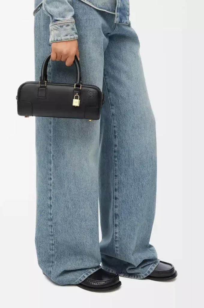 Bolso Amazona 23 recortado en piel de becerro napa Negro Bolso Amazona 23 recortado en piel de becerro napa Negro