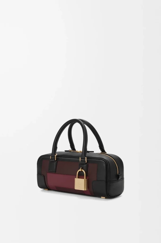 Bolso Amazona 23 recortado en piel de becerro napa negro/burdeos Bolso Amazona 23 recortado en piel de becerro napa negro/burdeos
