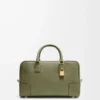 Bolso Amazona 28 en piel de becerro napa verde aguacate Bolso Amazona 28 en piel de becerro napa verde aguacate