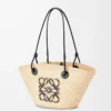Bolso Anagram Basket pequeño en palma iraca y piel de becerro Natural/Negro Bolso Anagram Basket pequeño en palma iraca y piel de becerro Natural/Negro