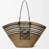 Bolso Anagram grande en palma iraca y piel de becerro Caqui oscuro/Negro Bolso Anagram grande en palma iraca y piel de becerro Caqui oscuro/Negro