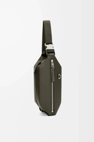 Bolso bandolera convertible en piel de becerro clásica color caqui oscuro