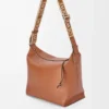 Bolso bandolera Cubi en piel de becerro suave y flexible y jacquard marrón claro Bolso bandolera Cubi en piel de becerro suave y flexible y jacquard marrón claro