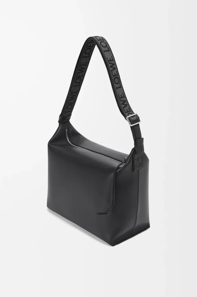 Bolso bandolera Cubi en piel de becerro suave y flexible y jacquard negro