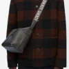 Bolso bandolera Cubi pequeño en piel de becerro suave y flexible y jacquard gris oscuro