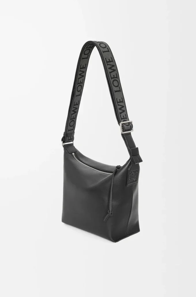 Bolso bandolera Cubi pequeño en piel de becerro suave y flexible y jacquard negro