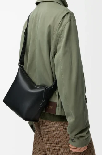 Bolso bandolera Cubi pequeño en piel de becerro suave y flexible y jacquard negro