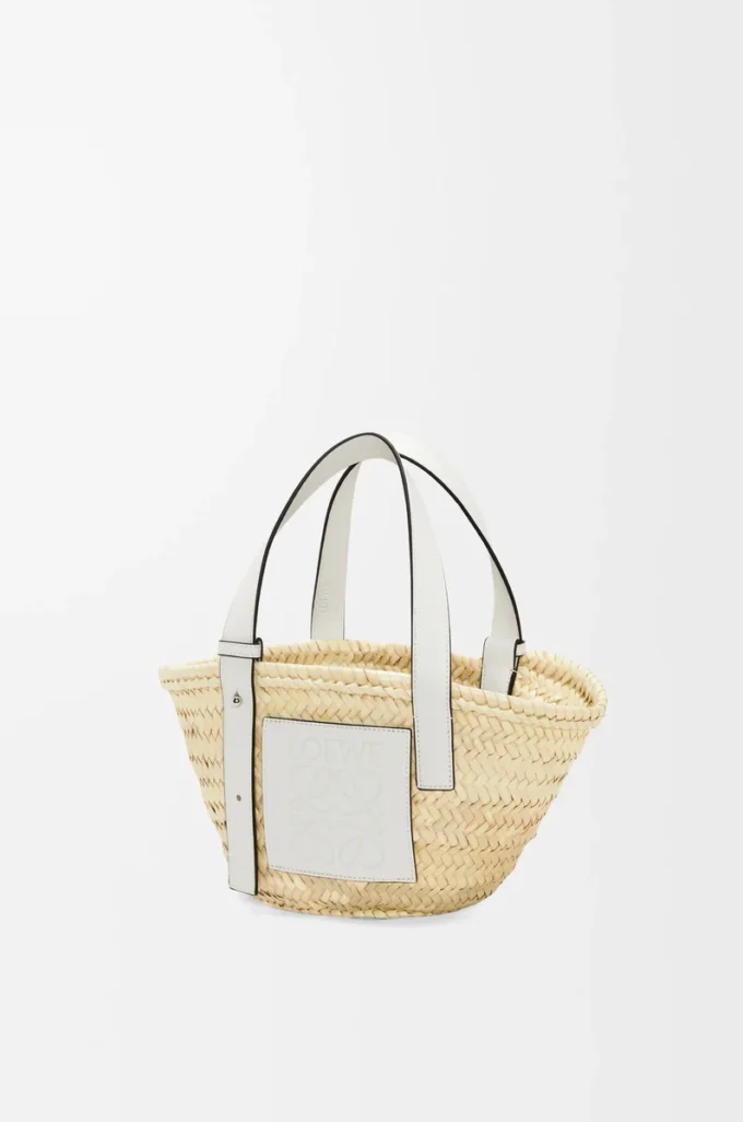Bolso Basket pequeño en hoja de palma y piel de becerro Natural/Blanco Bolso Basket pequeño en hoja de palma y piel de becerro Natural/Blanco
