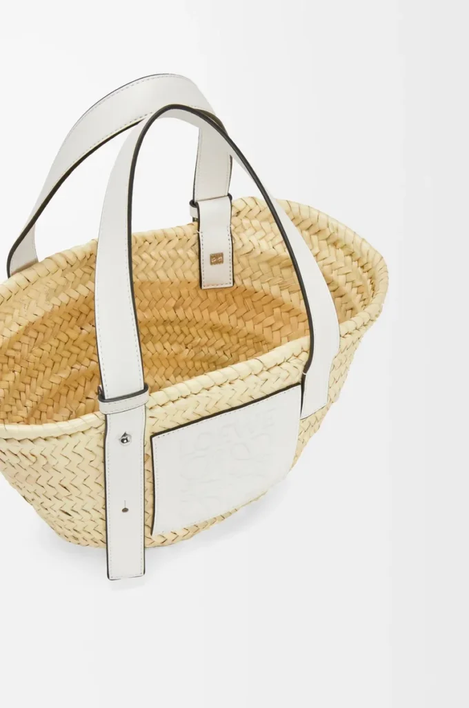 Bolso Basket pequeño en hoja de palma y piel de becerro Natural/Blanco Bolso Basket pequeño en hoja de palma y piel de becerro Natural/Blanco