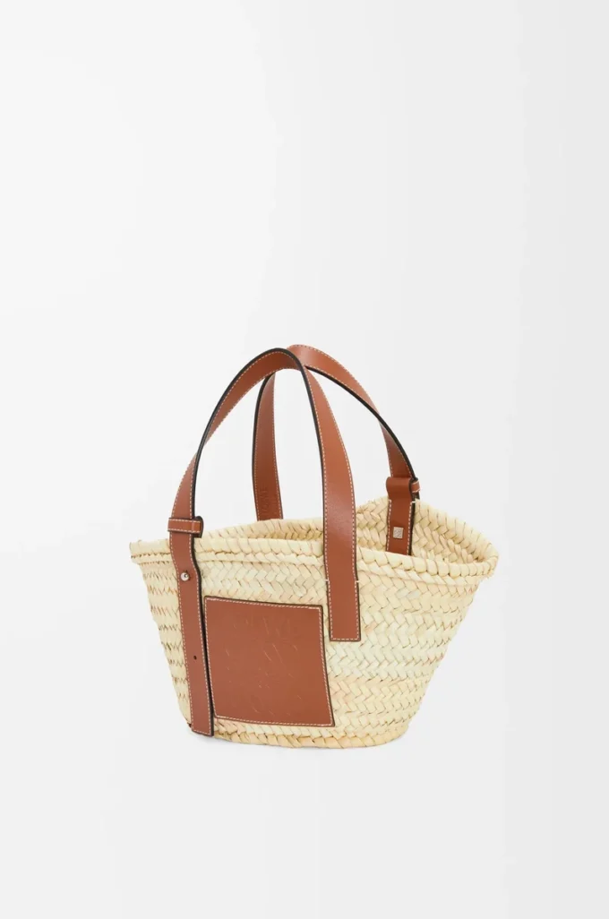 Bolso Basket pequeño en hoja de palma y piel de becerro Natural/Marrón claro Bolso Basket pequeño en hoja de palma y piel de becerro Natural/Marrón claro