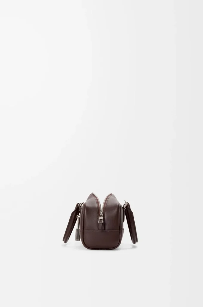 Bolso corto Amazona 23 en piel de becerro brillante Marrón oscuro Bolso corto Amazona 23 en piel de becerro brillante Marrón oscuro