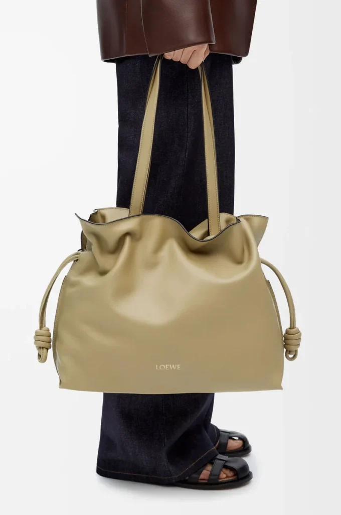 Bolso de mano Flamenco grande en piel de becerro napa verde arcilla Bolso de mano Flamenco grande en piel de becerro napa verde arcilla