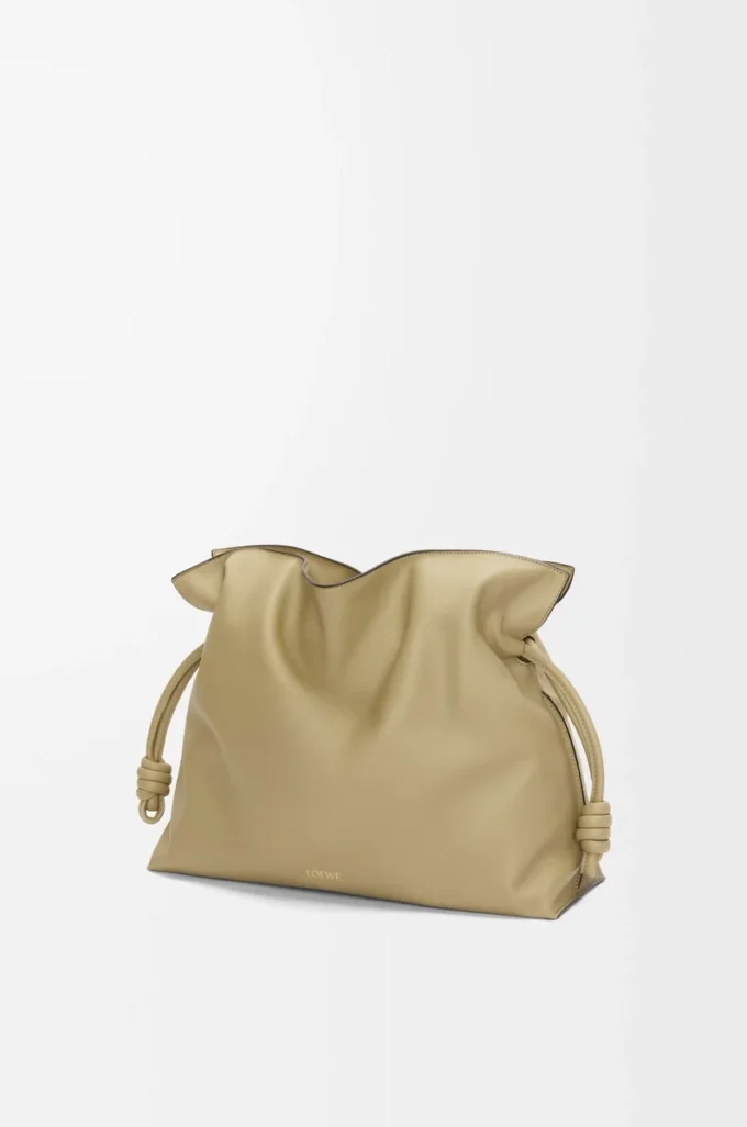 Bolso de mano Flamenco grande en piel de becerro napa verde arcilla Bolso de mano Flamenco grande en piel de becerro napa verde arcilla