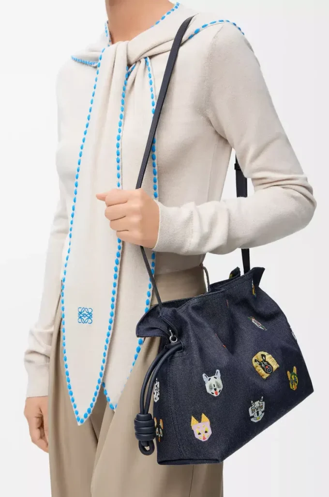 Bolso de mano Flamenco mediano Cats en denim bordado Azul