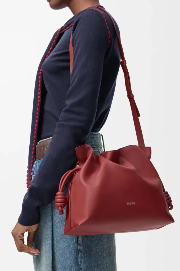Bolso de mano Flamenco mediano en piel de becerro napa Burnt Red