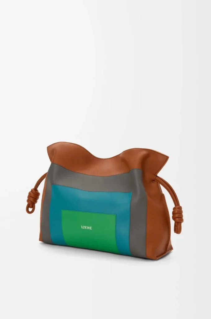 Bolso de mano Flamenco mediano en piel de becerro napa Caramel/Bright Green