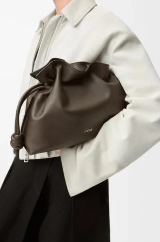 Bolso de mano Flamenco mediano en piel de becerro napa Chocolate