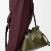 Bolso de mano Flamenco mediano en piel de becerro napa Dark Khaki