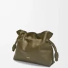 Bolso de mano Flamenco mediano en piel de becerro napa Dark Khaki