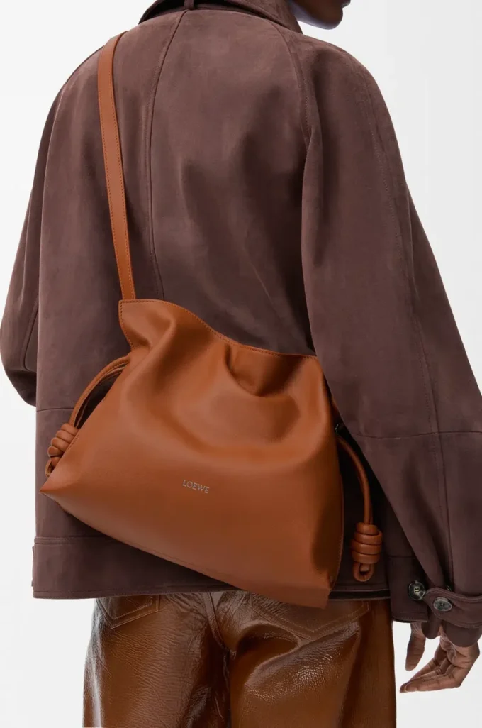 Bolso de mano Flamenco mediano en piel de becerro napa Squirrel