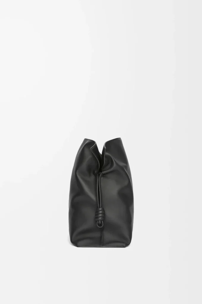 Bolso de mano XL Flamenco en piel de becerro napa negra