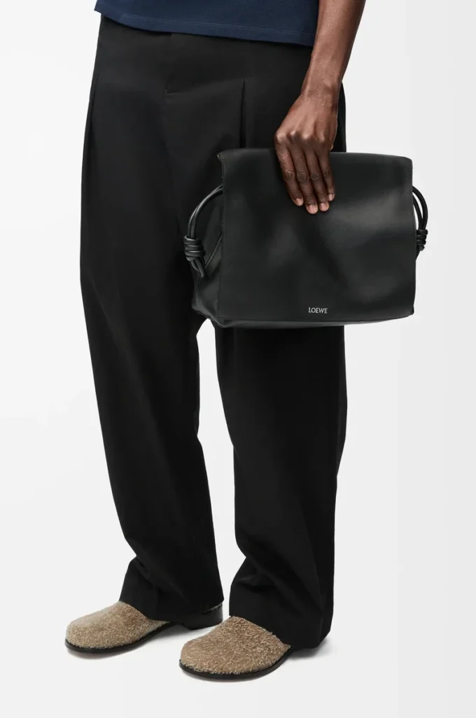 Bolso Flamenco en piel de becerro flexible y brillante Negro