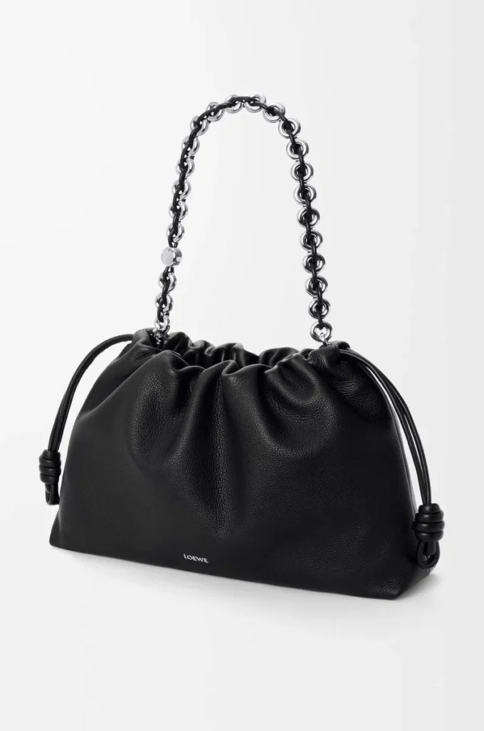 Bolso Flamenco grande en piel de becerro de grano fino color negro Bolso Flamenco grande en piel de becerro de grano fino color negro