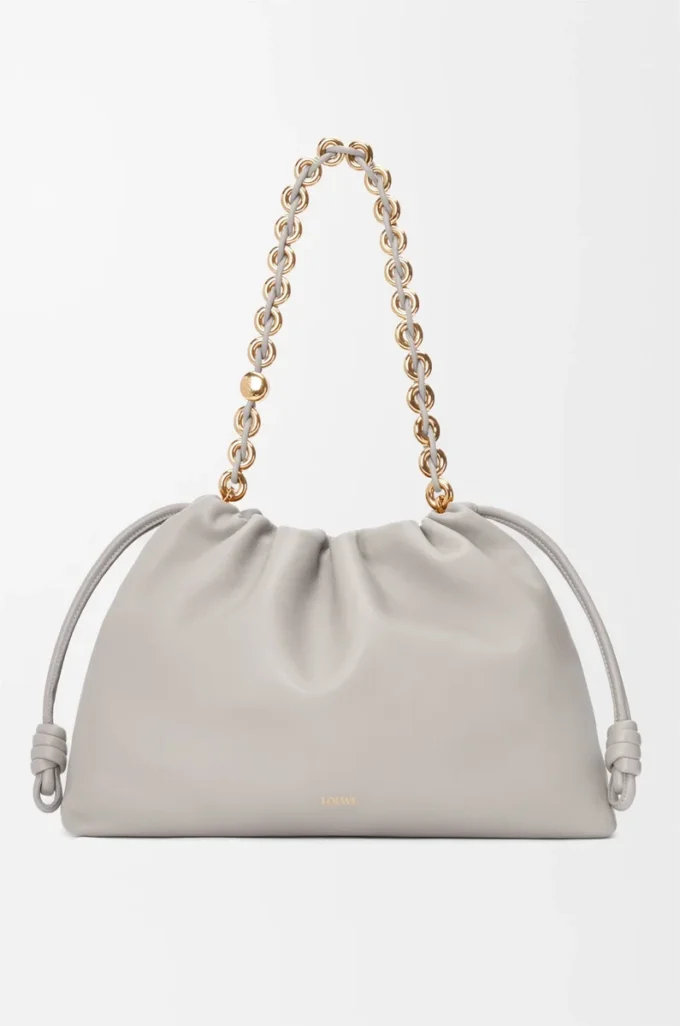 Bolso Flamenco grande en suave piel de cordero napa Shell Grey Bolso Flamenco grande en suave piel de cordero napa Shell Grey