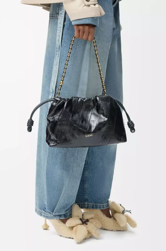 Bolso Flamenco mediano en piel de anguila, color negro Bolso Flamenco mediano en piel de anguila, color negro
