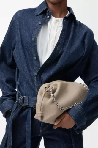 Bolso Flamenco mediano en piel de becerro de grano fino Clay