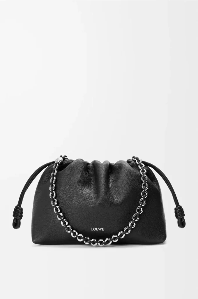 Bolso Flamenco mediano en piel de becerro de grano fino Negro Bolso Flamenco mediano en piel de becerro de grano fino Negro