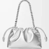 Bolso Flamenco mediano en piel de cordero laminada Plata Bolso Flamenco mediano en piel de cordero laminada Plata
