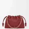Bolso Flamenco mediano en piel de cordero napa suave Burnt Red