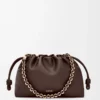 Bolso Flamenco mediano en piel de cordero napa suave color castaño oscuro