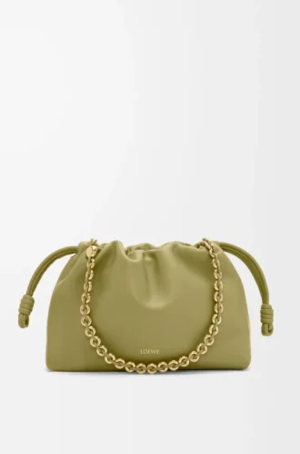 Bolso Flamenco mediano en piel de cordero napa suave color musgo claro